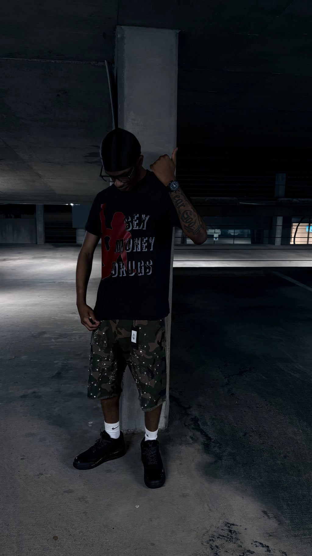 “SEX MONEY DRUGS” TEE