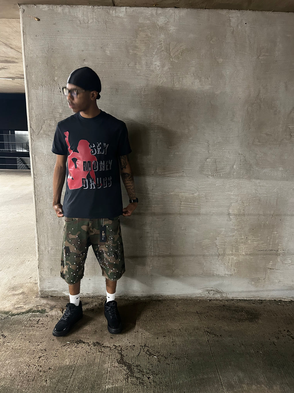 “SEX MONEY DRUGS” TEE