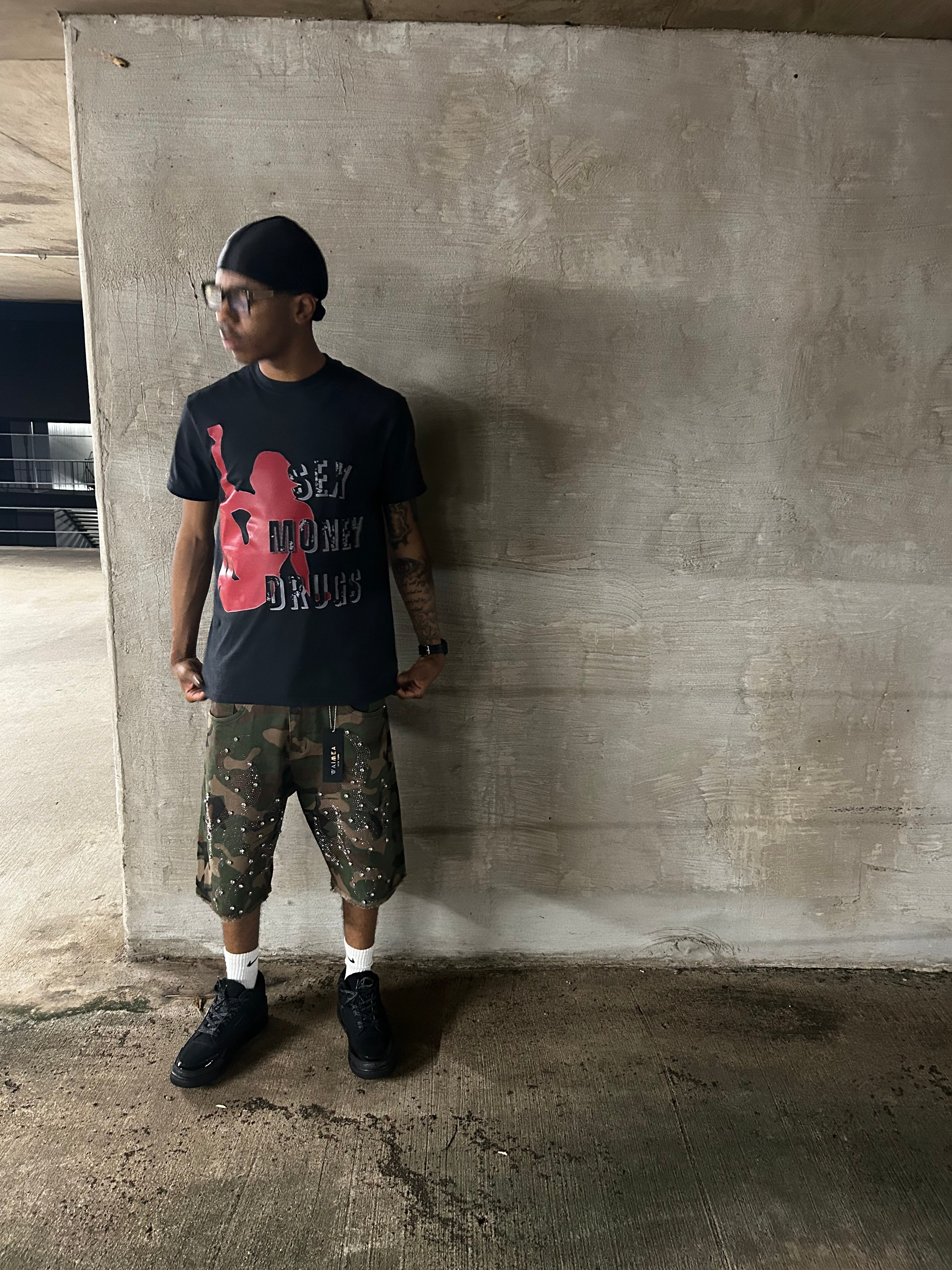 “SEX MONEY DRUGS” TEE